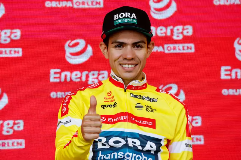 Sergio Iguita Avoids Crash, Retains Lead in Tour de Pollogne