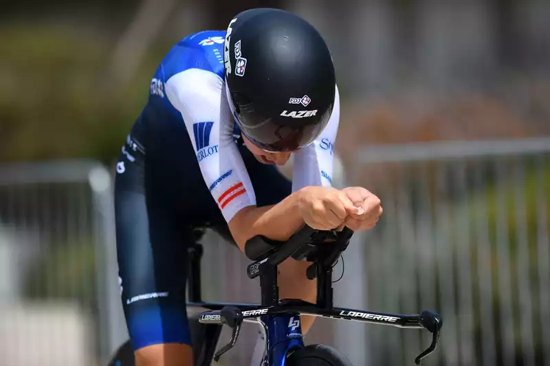 Strong winds affect Giro Donne opening time trial