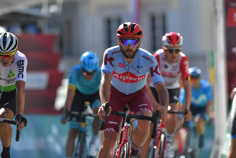 Nathan Haas signs with Cofidis