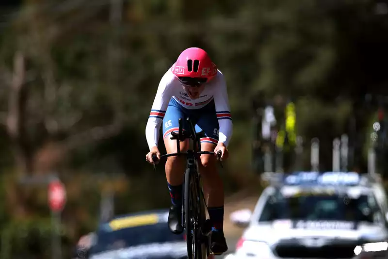 Pulled out of the bag" - Zoe Backstedt's scorching battle in the World Junior Time Trial