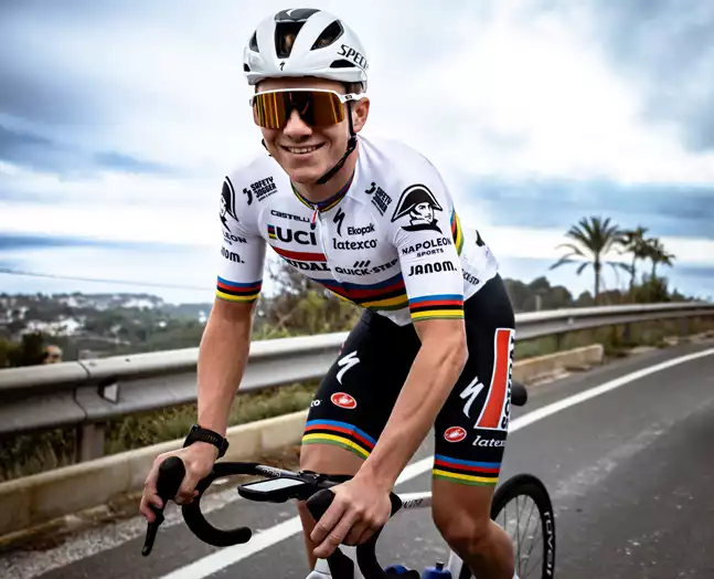 Remco Evenpole Unveils 2023 Rainbow Jersey