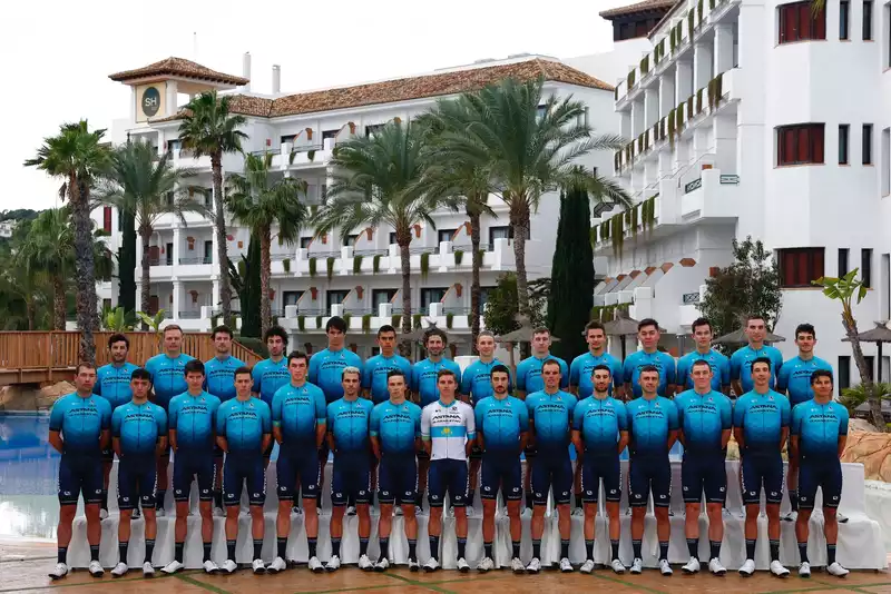 Mark Cavendish, absent from the 2023 Astana Kazakhstan team photo.