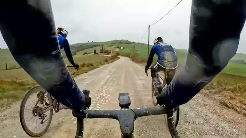 Phoenix-Desseuninck takes on wet gravel in Strade Bianche reconnaissance run - video