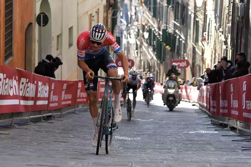 Van der Pol Returns at Strade Bianche, Changes Outlook for Alpecin Deceuninck