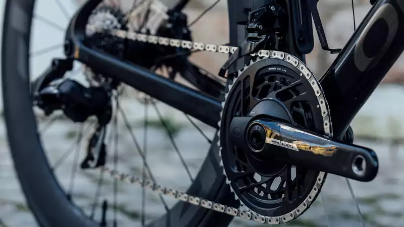 Sram overhauled Force with a new look, new shifter, and integrated power meters.