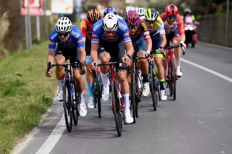 Mathieu van der Poel dispels concerns about lack of form at Tirreno Adriatico