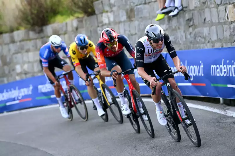 Milan - Sanremo Mathieu van der Poel breaks 1995 Poggio ascent record