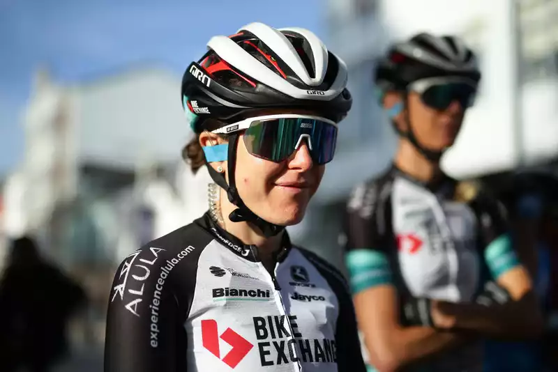 Amanda Spratt begins post-op recovery at Santos Festival of Cycling