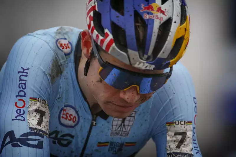 Van Aert disappointed with "disappointment" at cyclocross world championships