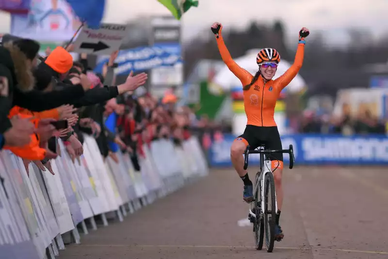 Cillin van Unrooy Recovers from Arm Laceration, Will Compete in World Cyclocross Championships