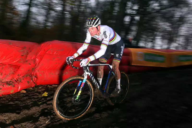 Mathieu van der Pol Adjusts Cyclocross Plans After Cancellation of Dutch Championships