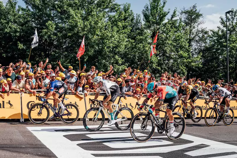 'It wasn't the worst start, but it wasn't the best' - Ewan returns to the Tour de France podium