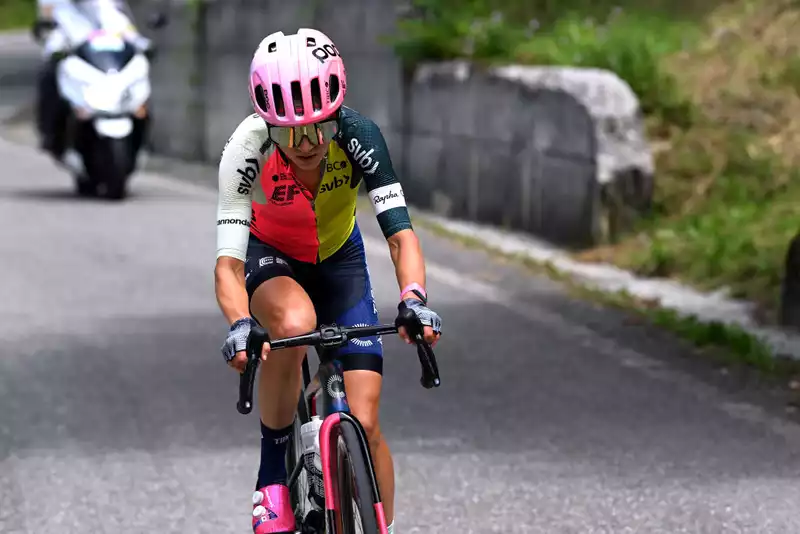 Veronica Ewers took an impressive second place on stage 4 of the Giro d'Italia.