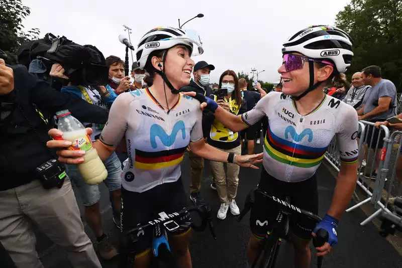 Tour de France "Femmes" winner Van Breuten praises Lippert.