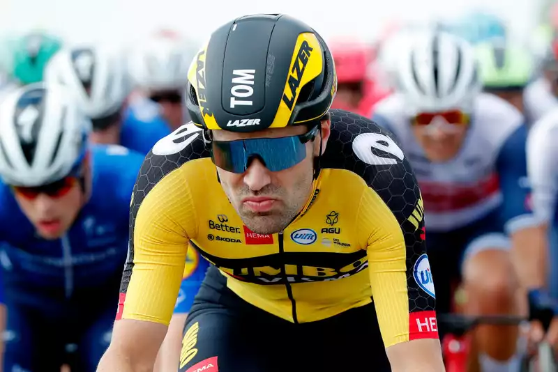 Tom Dumoulin forced to end season early with broken wrist