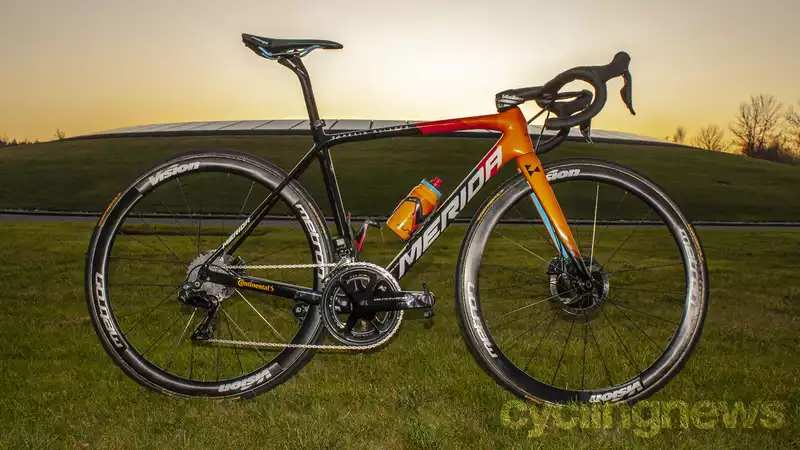 Bahrain McLaren to Use Disc-Only Merida Road Bikes in 2020