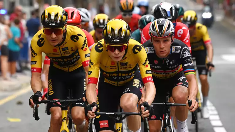 According to reports in Belgium, the merger of Jumbo-Vista and Soudal-Quick Step is off