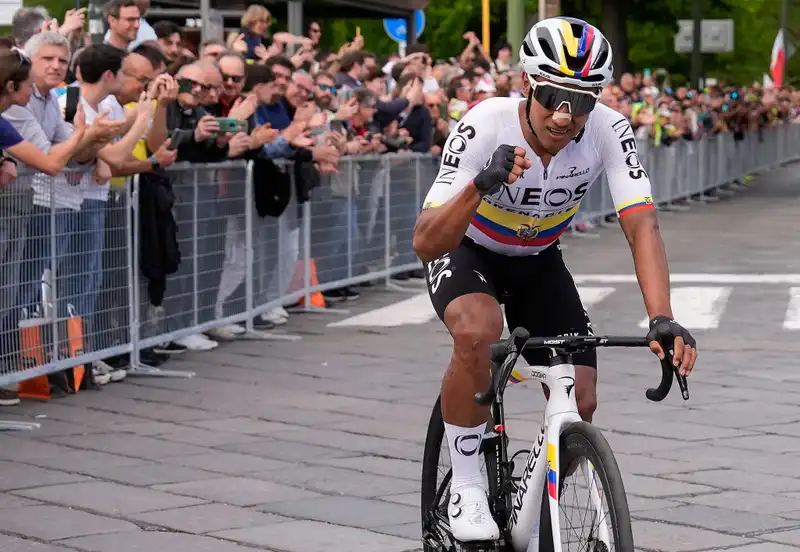 I think Pogachar was too long" - Honatan Narvaez breaks script in Giro d'Italia opener