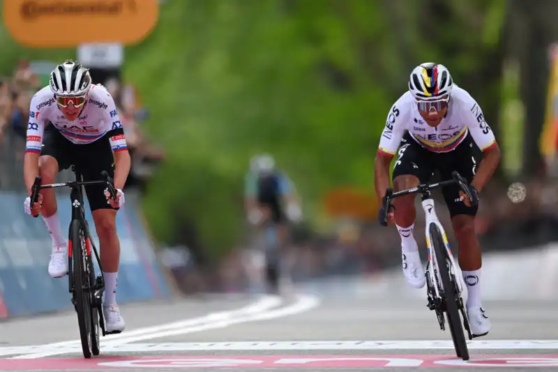 Giro d'Italia Stage 1 winner Jonathan Narvaez is rumored to join uae team Emirates in 2025