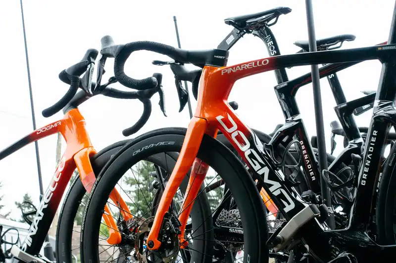 Spotting: The new Pinarello Dogma used by the Grenadiers of Ineos at the Criterium du Dauphine