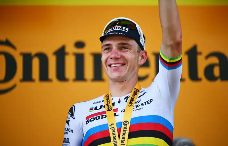 I love every minute" - Remco Evenpole, in love with the Tour de France