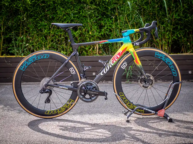 Up close and personal with Mark Cavendish's record-breaking custom SLR, Willier Filante