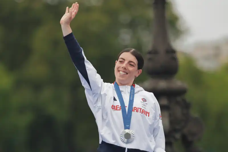 It took a lot to get my motivation back” - Anna Henderson, recovering from two broken collarbones to win Olympic silver medal.