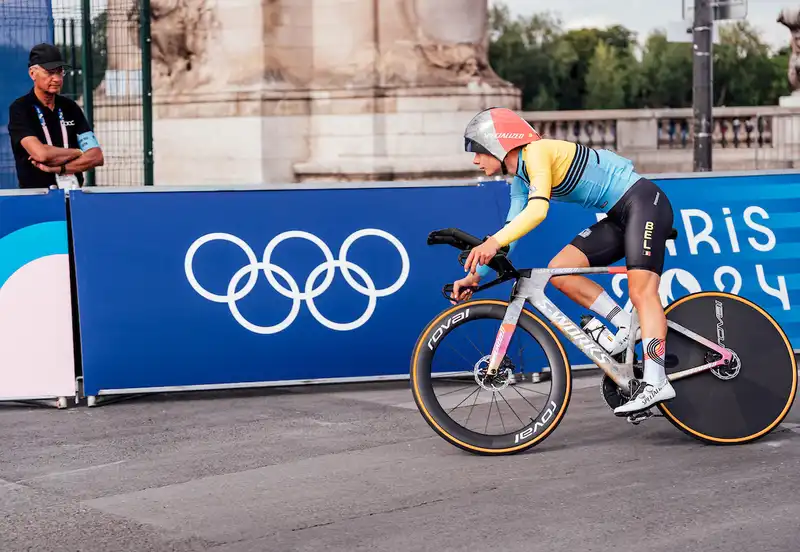 Lotte Kopetsky Aims for Three Olympic Medals Despite COVID-19 After Giro d'Italia