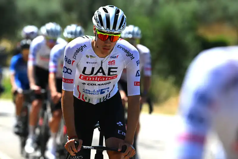 Vuelta a España Director Asks UAE Team Emirates to Add Juan Ayuso to Lineup