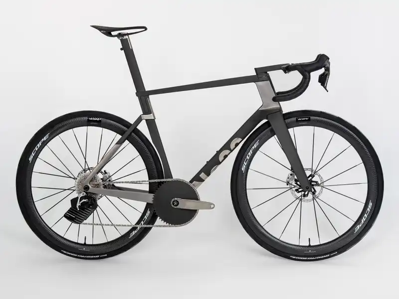 No. 22 unveils a 3D printed titanium aerobike.