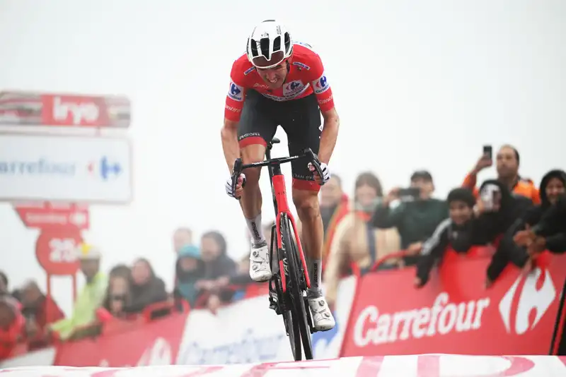 It won't last that long” - Ben O'Connor defends Vuelta a España lead but temporarily loses red jersey at Lagos de Covadonga