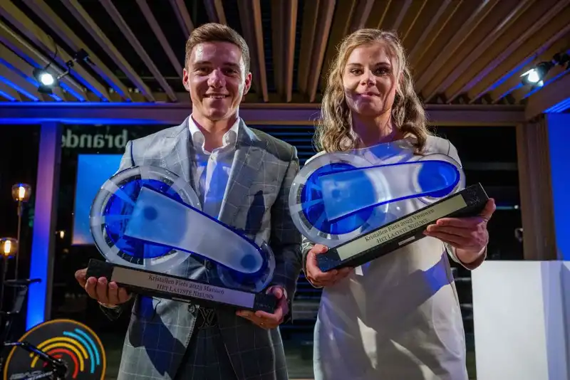 Lotte Kopecky and Remco Evenpole were repeat winners of the Crystal Bike Award.